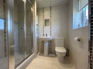 Photo 15- click for photo gallery